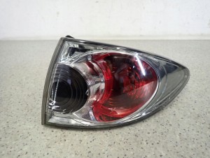 MAZDA 6 KOMBI 06-08 LAMPA TYLNA PRAWA ZEWNĘTRZNA