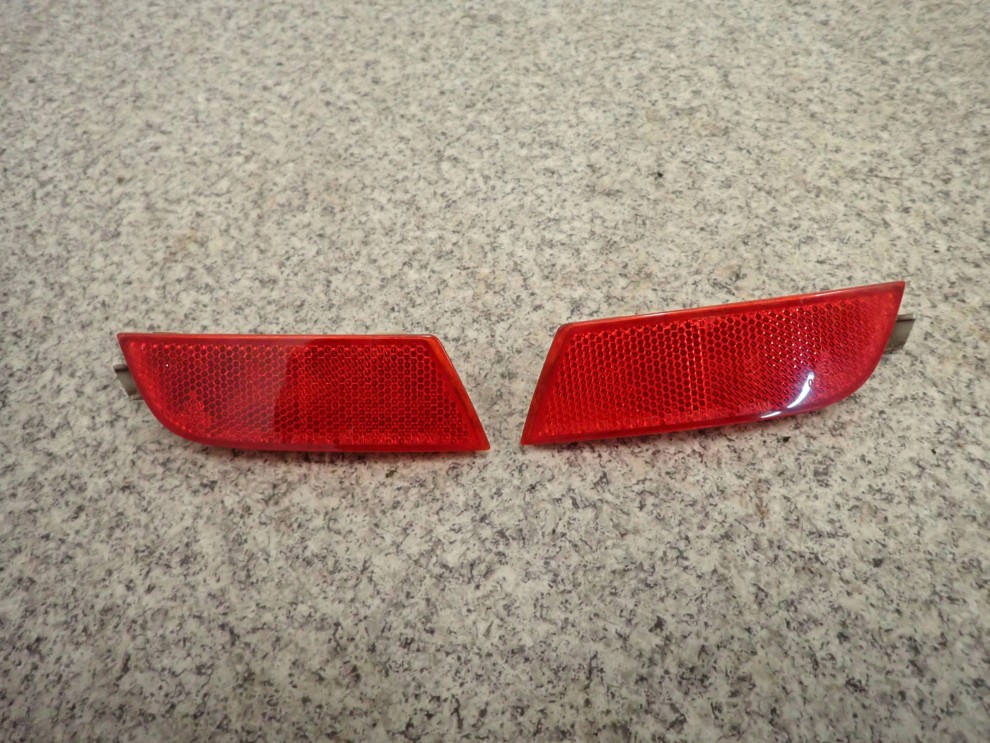 NISSAN NOTE E11 06-12 ODBLASK ZDERZAKA TYLNY 1/5