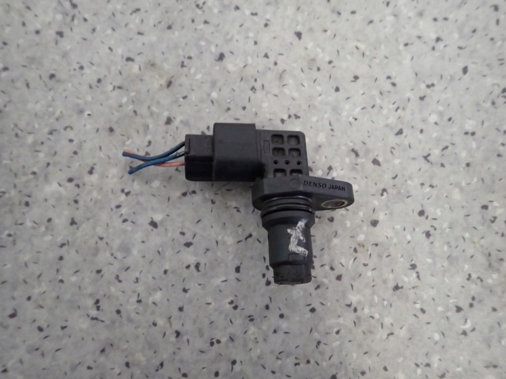 MAZDA 5 6 2.0D RF7J 05- CZUJNIK POŁOŻENIA WAŁKA ROZRZĄDU 3/5