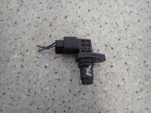 MAZDA 5 6 2.0D RF7J 05- CZUJNIK POŁOŻENIA WAŁKA ROZRZĄDU 3/5 MINIATURA