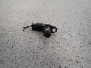 MAZDA 5 6 2.0D RF7J 05- CZUJNIK POŁOŻENIA WAŁKA ROZRZĄDU 4/5 MINIATURA