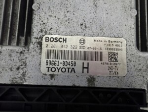 TOYOTA YARIS II 06-09 1.4 D4D ZESTAW STARTOWY KOMPUTER STACYJKA 2/6 MINIATURA