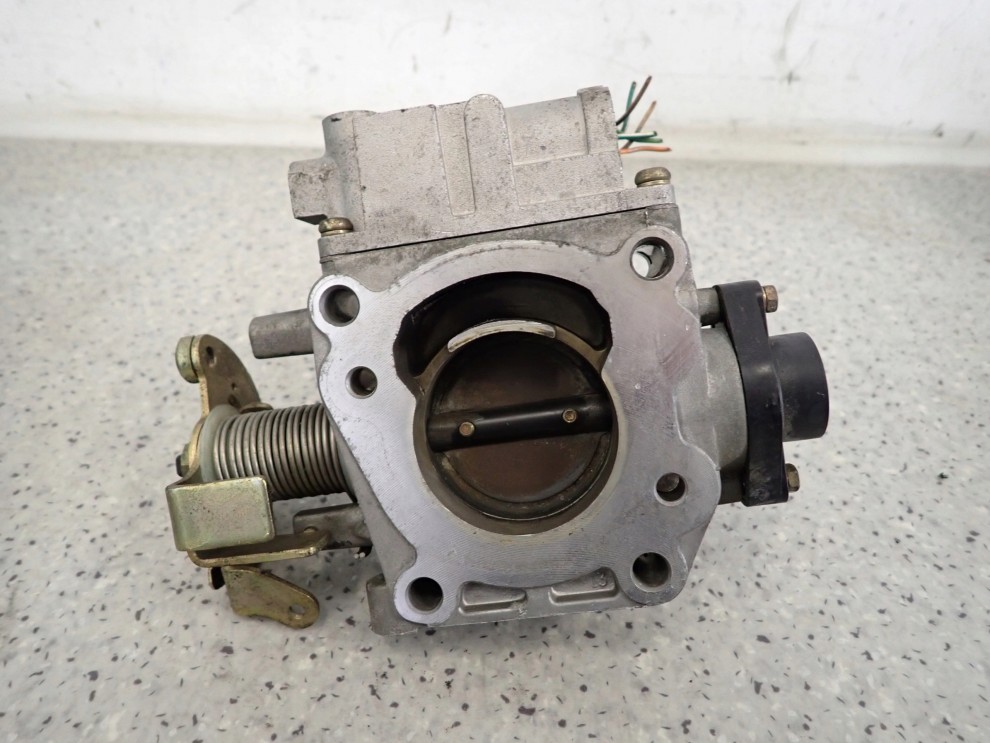 NISSAN ALMERA N16 00-03 1.5i QG15 PRZEPUSTNICA POWIETRZA 8/8