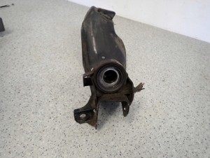 NISSAN PRIMERA P11 97-01 GOLEŃ WAHACZA ZWROTNICY PRZÓD PRAWY KIELICH 4/10 MINIATURA