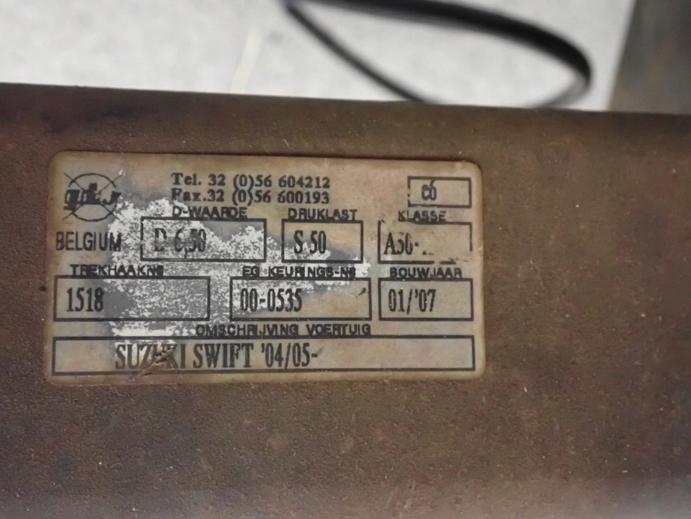 SUZUKI SWIFT MK6 04-09 HAK HOLOWNICZY 5/7