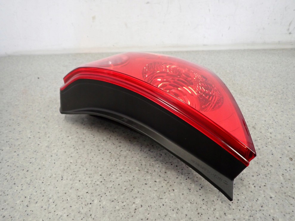 KIA CEED HATCHBACK 07-09 LAMPA TYLNA PRAWA 5/7