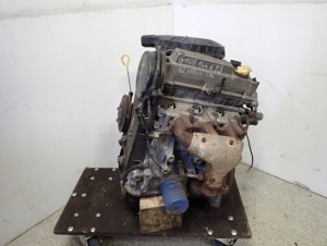 SUZUKI SWIFT 1.0 BENZYNA SILNIK SŁUPEK G10A 92TYŚ 2/8 MINIATURA