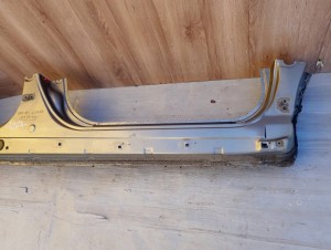 HONDA CIVIC UFO VIII 06- PRÓG PRAWY NH701M 5/12 MINIATURA