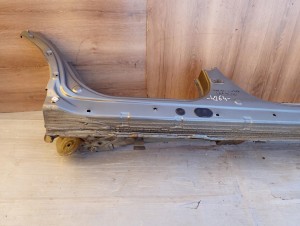 HONDA CIVIC UFO VIII 06- PRÓG PRAWY NH701M 7/12 MINIATURA