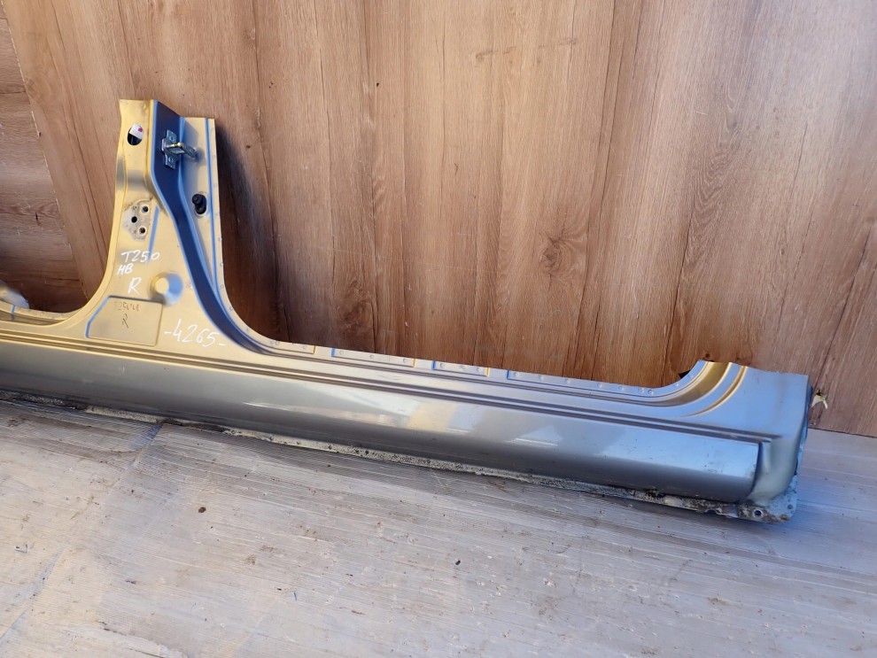 CHEVROLET AVEO HATCHBACK T250 07- PRÓG PRAWY 3/11