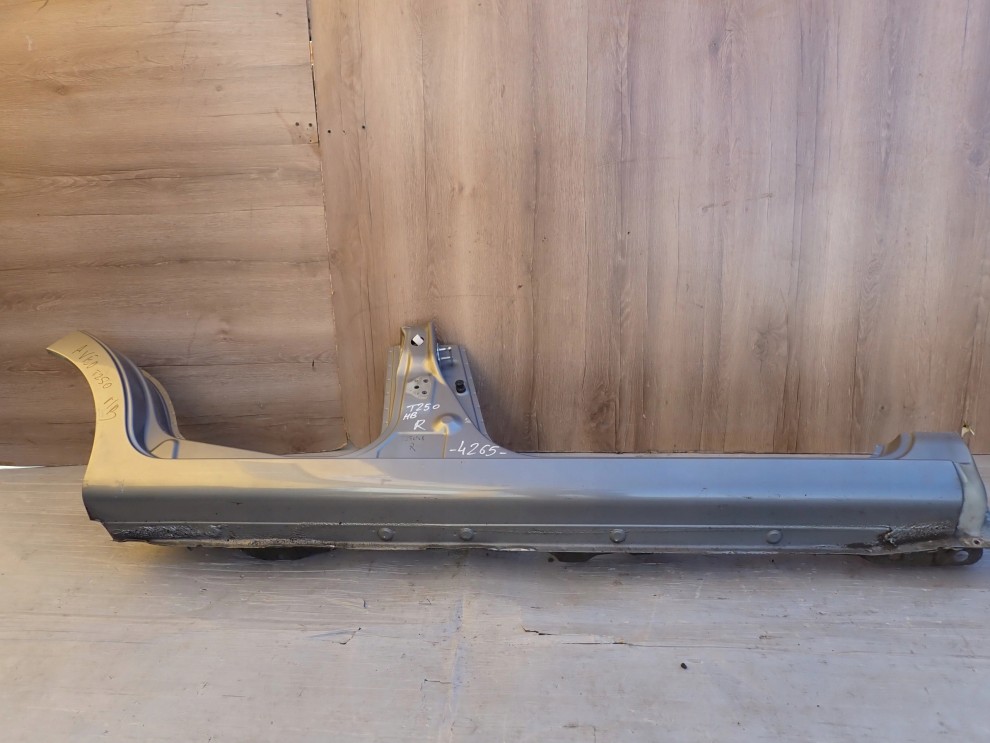 CHEVROLET AVEO HATCHBACK T250 07- PRÓG PRAWY 6/11