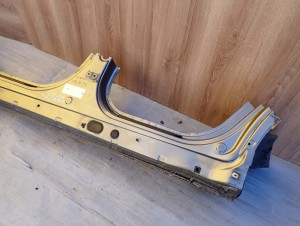 HONDA CIVIC UFO VIII 06- PRÓG LEWY NH701M 2/10 MINIATURA