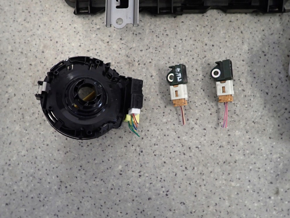 SUZUKI SWIFT IV MK7 10- PODUSZKI POWIETRZNE EUROPA 10/10