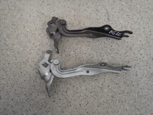 MAZDA 6 MAZDA6 02-07 GG GY ZAWIAS MASKI LEWY 4/4 MINIATURA