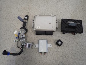 KIA CEED 1.6 CRDI 06-09 ZESTAW STARTOWY KOMPUTER 8/8 MINIATURA