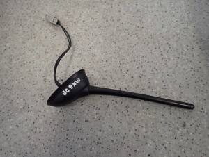 SUZUKI SWIFT 05-09 ANTENA DACHOWA PODSTAWA BAT 4/5 MINIATURA