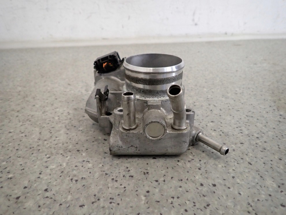 KIA VENGA 09- PRZEPUSTNICA POWIETRZA 1.4 BENZYNA 4/8