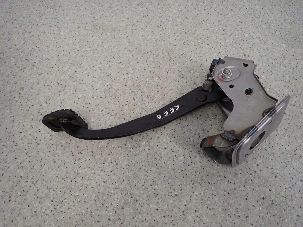 KIA CEED 07-11 PEDAŁ SPRZĘGŁA 8/8