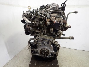 TOYOTA COROLLA VERSO AVENSIS T25 2.2 D4D SILNIK SŁUPEK 2AD 7/10 MINIATURA