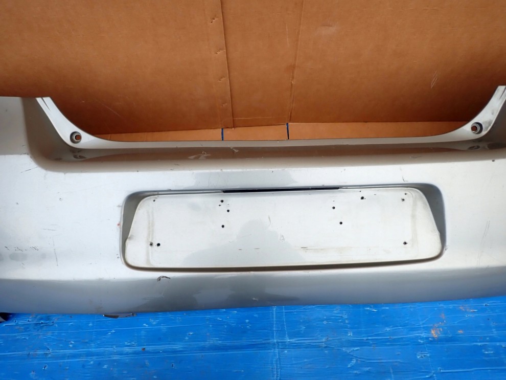 TOYOTA YARIS II 06-09 ZDERZAK TYLNY 1F8 6/13