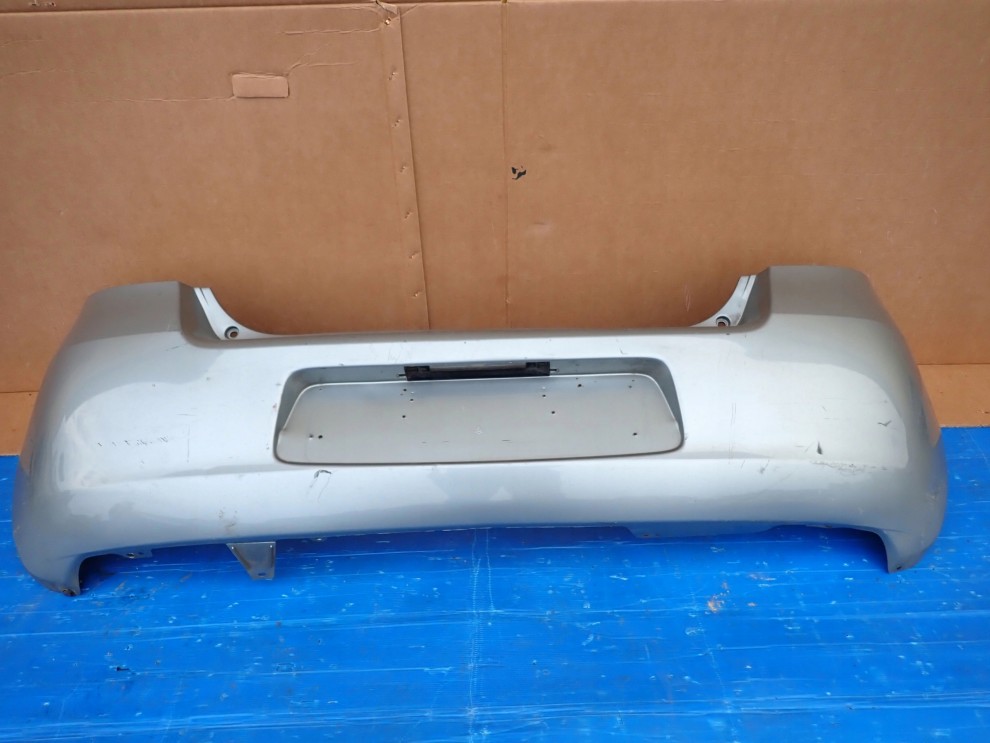 TOYOTA YARIS II 06-09 ZDERZAK TYLNY 1F8 10/13