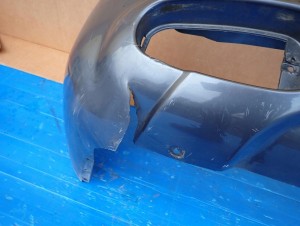 HYUNDAI SANTA FE 01-03 ZDERZAK TYLNY 3/10 MINIATURA