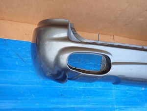 HYUNDAI SANTA FE 01-03 ZDERZAK TYLNY 4/10 MINIATURA