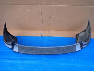 HYUNDAI SANTA FE 01-03 ZDERZAK TYLNY 9/10 MINIATURA