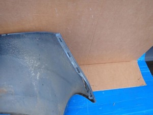 TOYOTA YARIS II 06-09 ZDERZAK TYLNY 8T1 12/13 MINIATURA