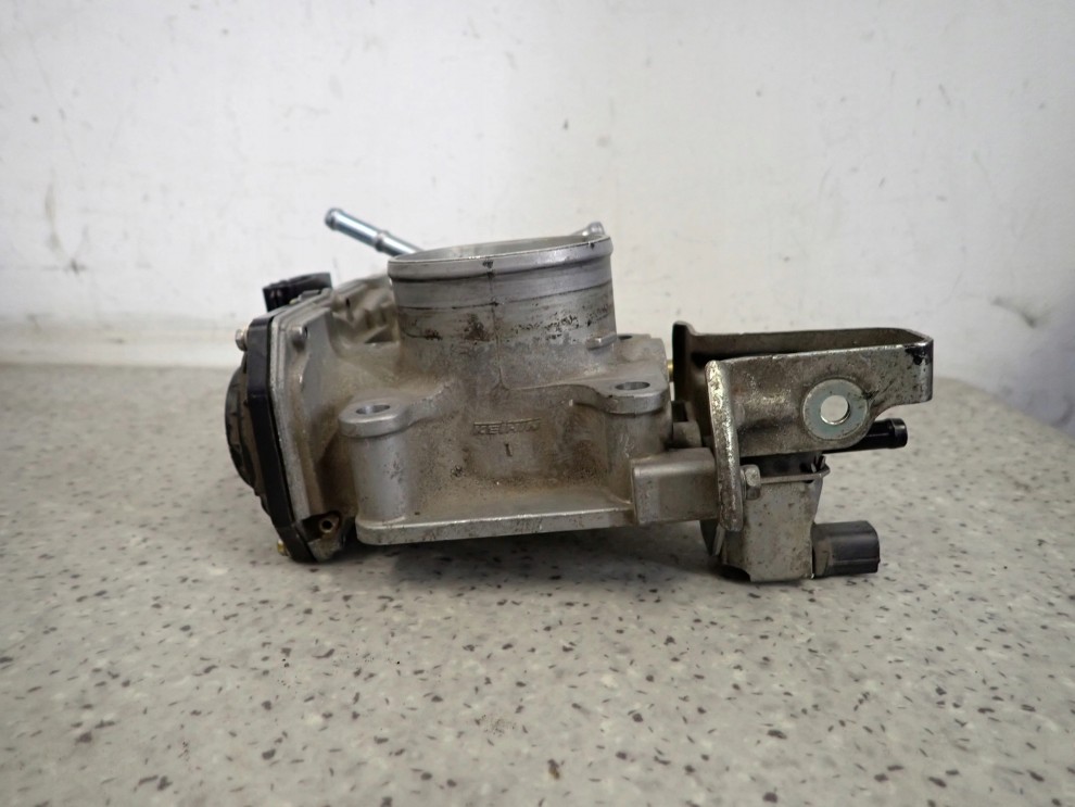 HONDA CIVIC VIII 06- UFO 1.4 BENZYNA PRZEPUSTNICA POWIETRZA 4/8