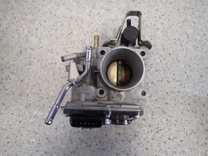 HONDA CIVIC VIII 06- UFO 1.4 BENZYNA PRZEPUSTNICA POWIETRZA