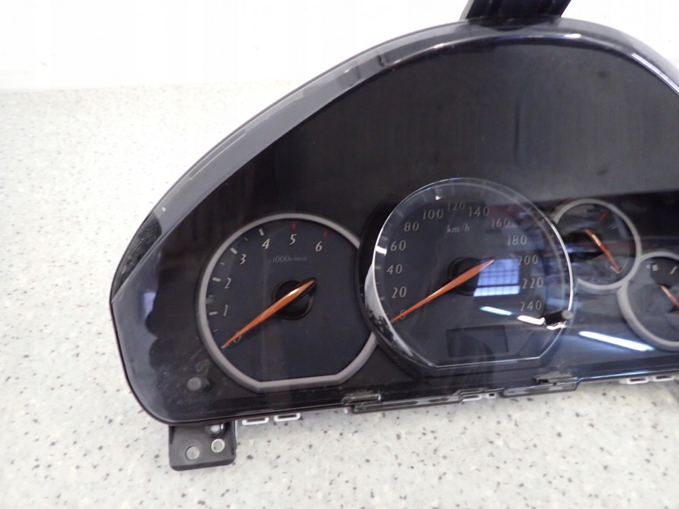 MITSUBISHI GRANDIS 03-11 2.0 DID LICZNIK ZEGARY 2/6