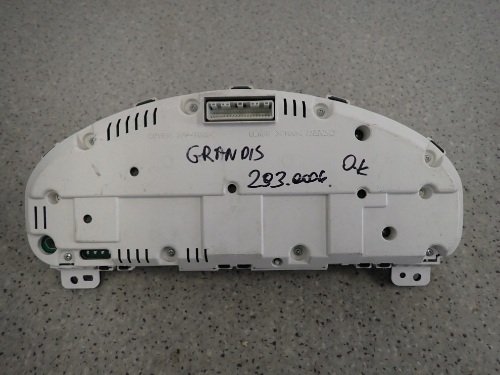 MITSUBISHI GRANDIS 03-11 2.0 DID LICZNIK ZEGARY 5/6