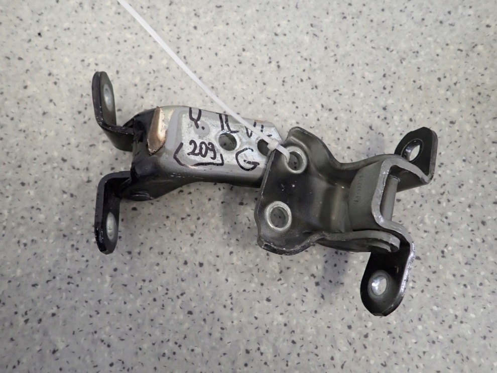 TOYOTA YARIS II 5D 06-12 ZAWIASY DRZWI PRZEDNICH LEWYCH KOMPLET 1/2