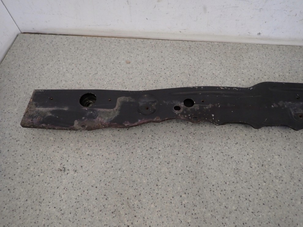 NISSAN NOTE E11 06- BELKA DOLNA PASA PRZÓD POD CHŁODNICE 6/7