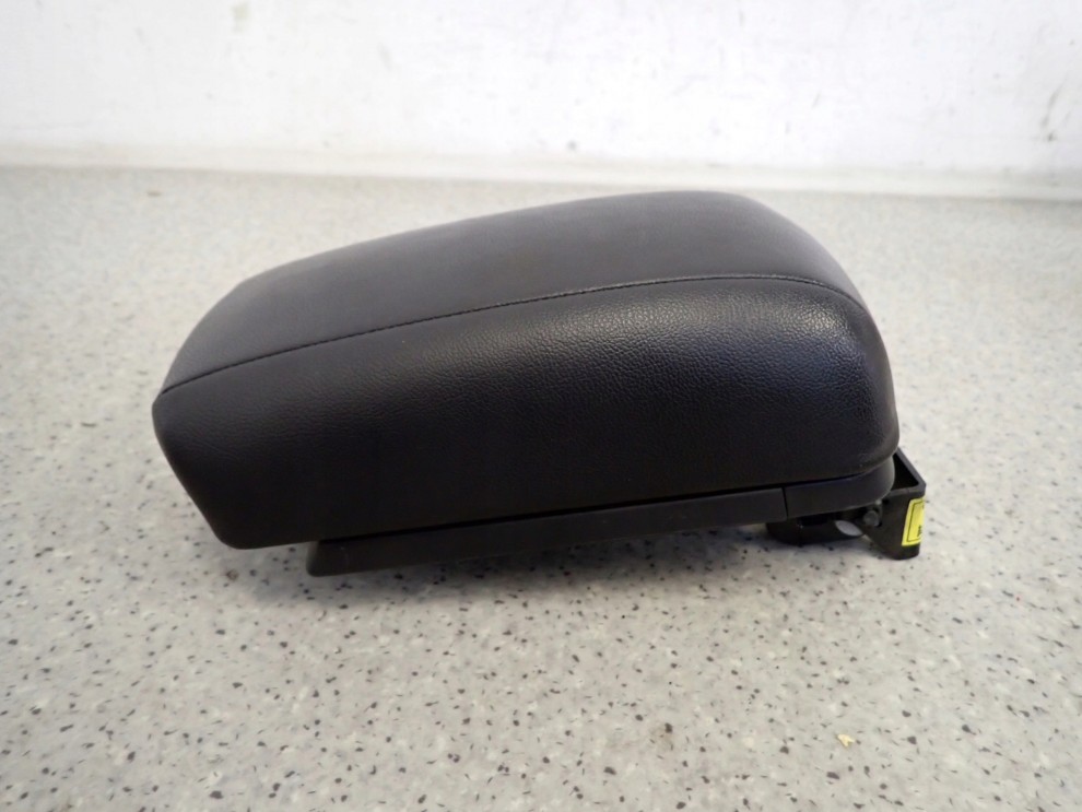 HYUNDAI i30 07-11 PODŁOKIETNIK 2/6