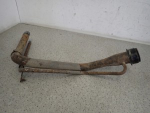 TOYOTA YARIS I 99-05 RURA WLEWU PALIWA METALOWA 6/8 MINIATURA