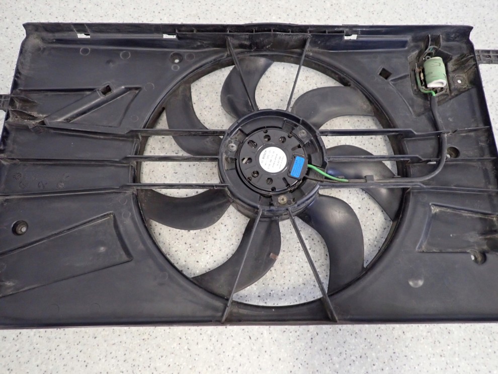 CHEVROLET ORLANDO 1.4i 10- WENTYLATOR CHŁODNICY 3/8