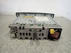 TOYOTA AYGO 06-12 RADIO ORYGINALNE RADIOODTWARZACZ 6/7 MINIATURA