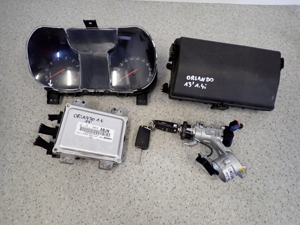CHEVROLET ORLANDO 1.4I TURBO 10- ZESTAW STARTOWY KOMPUTER STACYJKA ZEGARY 1/14
