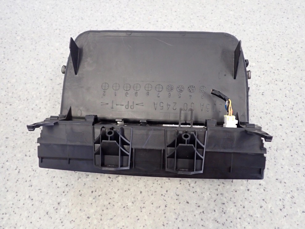 MAZDA6 MAZDA 6 06-07 SCHOWEK ŚRODKOWY Z ZEGARKIEM 4/6