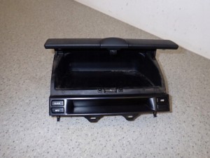 MAZDA6 MAZDA 6 06-07 SCHOWEK ŚRODKOWY Z ZEGARKIEM