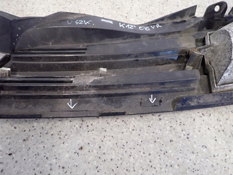 NISSAN MICRA K12 06-08 ATRAPA GRILL PRAWA KIERUNEK 4/4