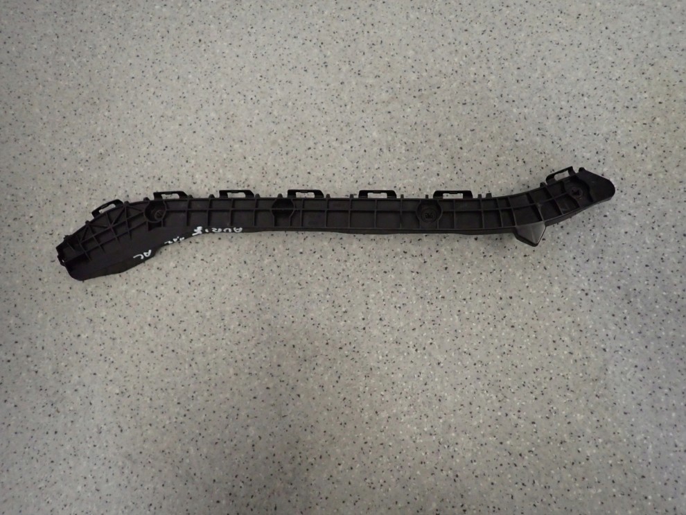 TOYOTA AURIS II 13-18 KOMBI ŚLIZG ZDERZAKA TYLNY LEWY 1/8