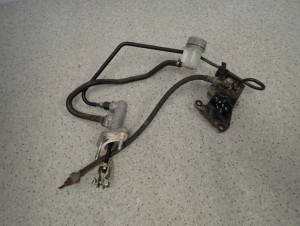 HONDA JAZZ II POMPA SPRZĘGŁA PRZEWÓD AKUMULATOR HYDRAULICZNY 2/7 MINIATURA