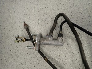 HONDA JAZZ II POMPA SPRZĘGŁA PRZEWÓD AKUMULATOR HYDRAULICZNY 3/7 MINIATURA