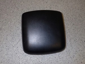 SUZUKI GRAND VITARA II 05- PODŁOKIETNIK POKRYWKA SCHOWKA