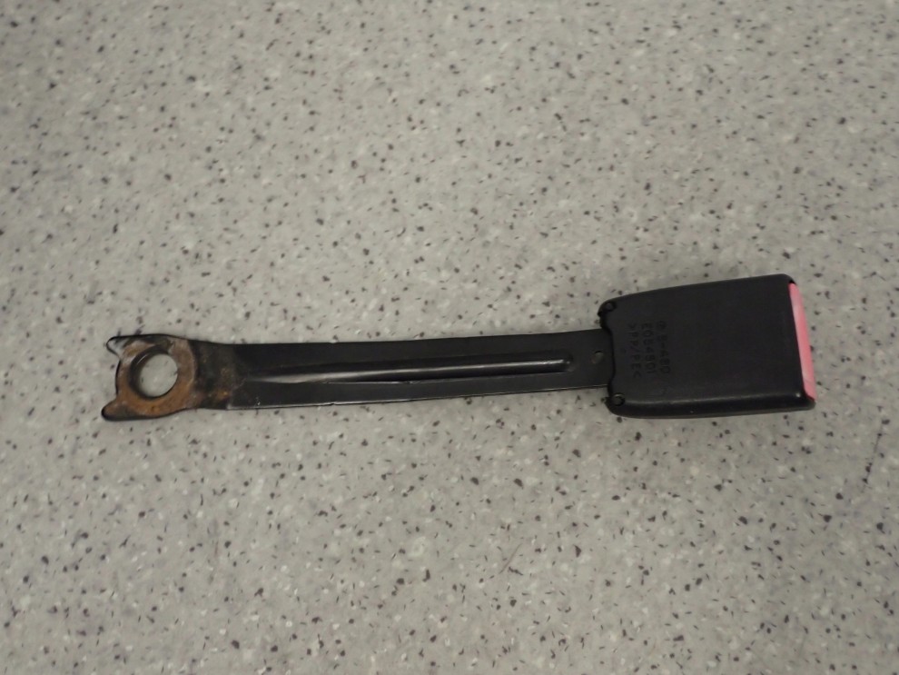 TOYOTA AYGO 05- ZAPINKA ZAPIĘCIE PASA BEPIECZEŃSTWA PRZÓD LEWA 3/5