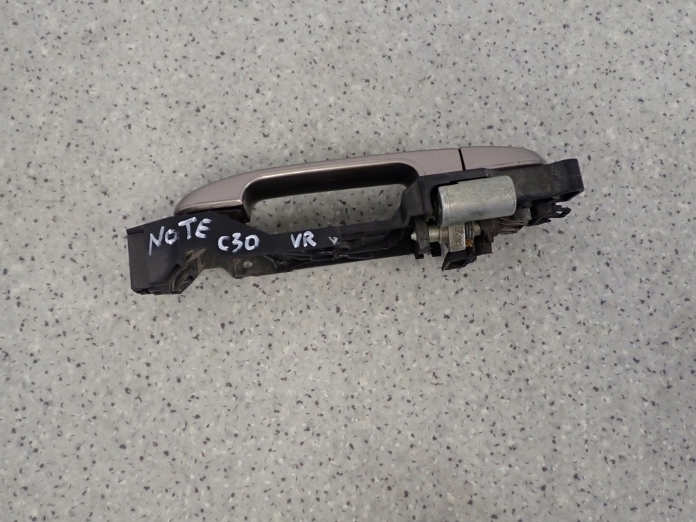 NISSAN NOTE E11 06-12 KLAMKA DRZWI PRZEDNIA PRAWA 4/5