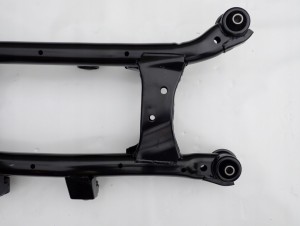 HYUNDAI TUCSON KIA SPORTAGE 04-10 4WD BELKA ZAWIESZENIA TYŁ 3/8 MINIATURA